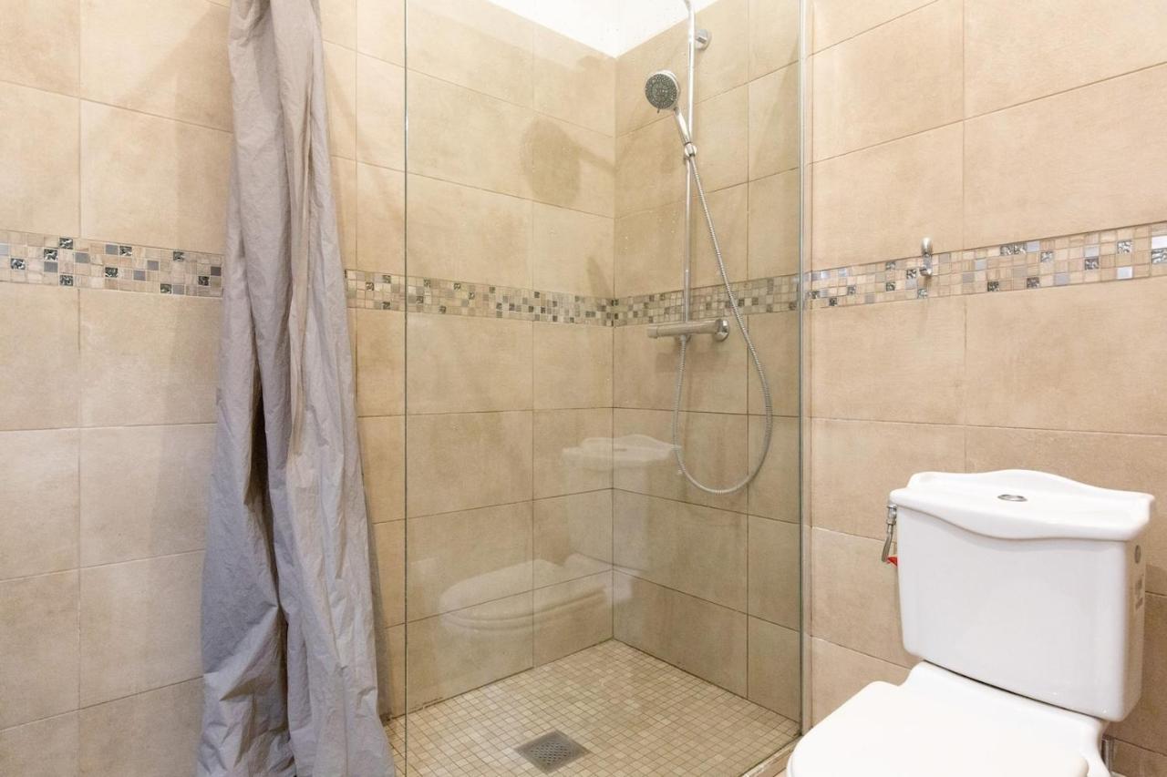 Hostel Backpackers Antibes Exteriér fotografie