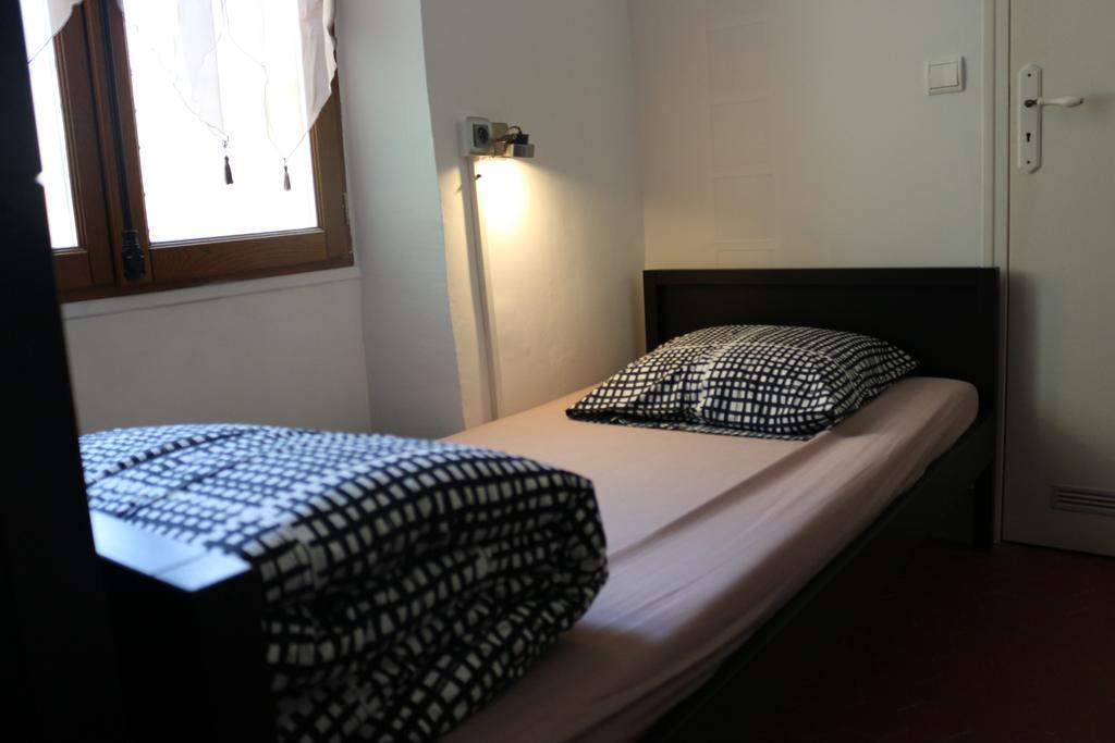 Hostel Backpackers Antibes Pokoj fotografie