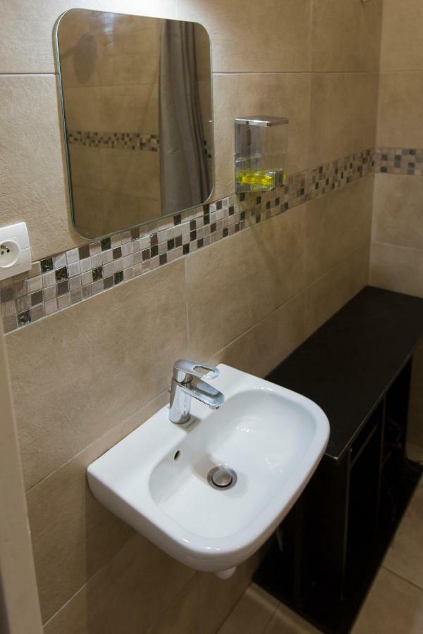 Hostel Backpackers Antibes Exteriér fotografie